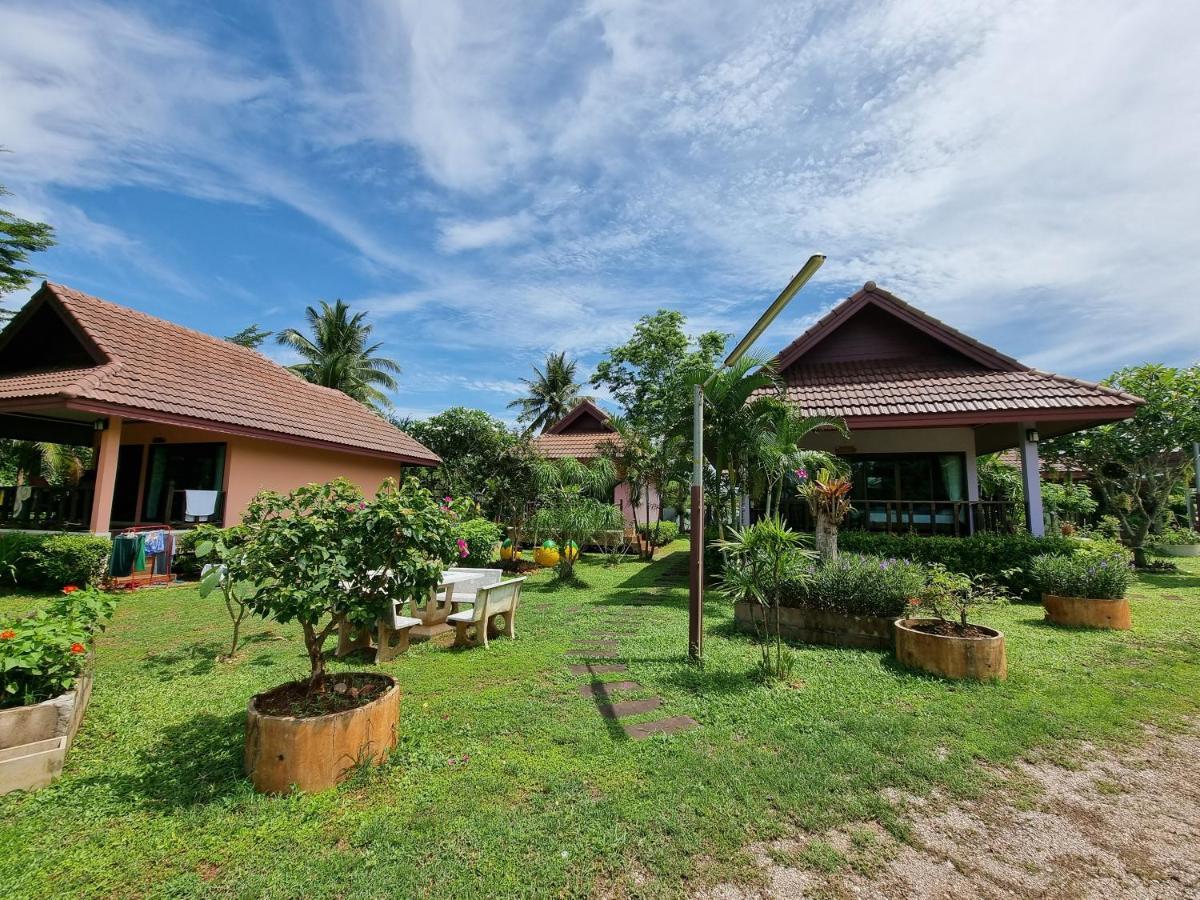 Pawarisa Resort Pathio Kültér fotó