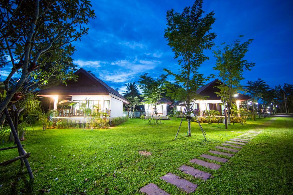 Pawarisa Resort Pathio Kültér fotó